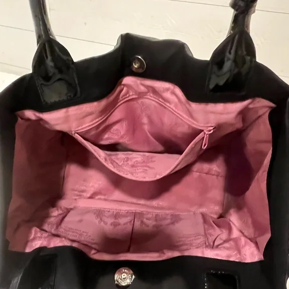 My Flat In London Queen Bee Handbag - Picture 5 of 8